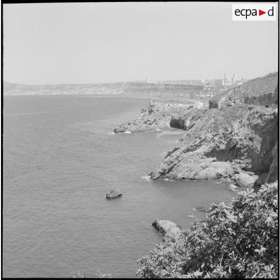 Vue de la ville depuis la côte maritime dans le cadre de l'opération "Z".