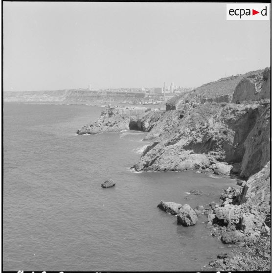 Vue de la ville depuis la côte maritime dans le cadre de l'opération "Z".