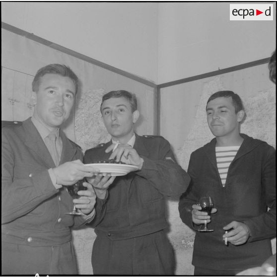 La Reghaïa. Pot à l'école militaire d'infanterie (EMI).