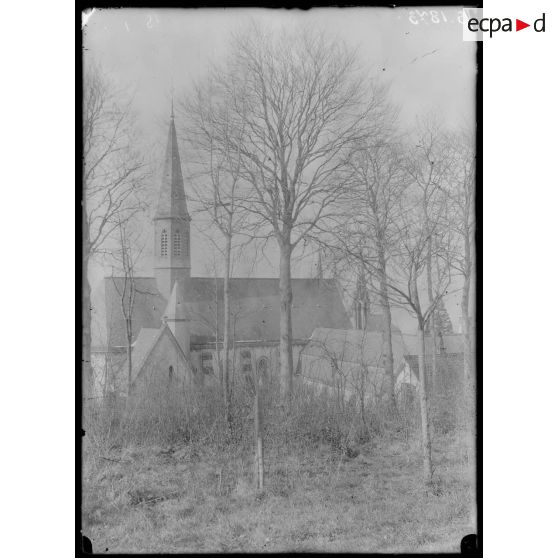Chartreuse de Neuville, Pas de Calais. Hôpital civil Belge. La grande chapelle. [légende d'origine]