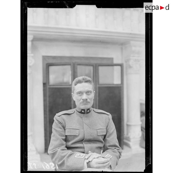 Cannes, Alpes Maritimes. Congrès des Croix Rouges. Un membre du congrès. [légende d'origine]