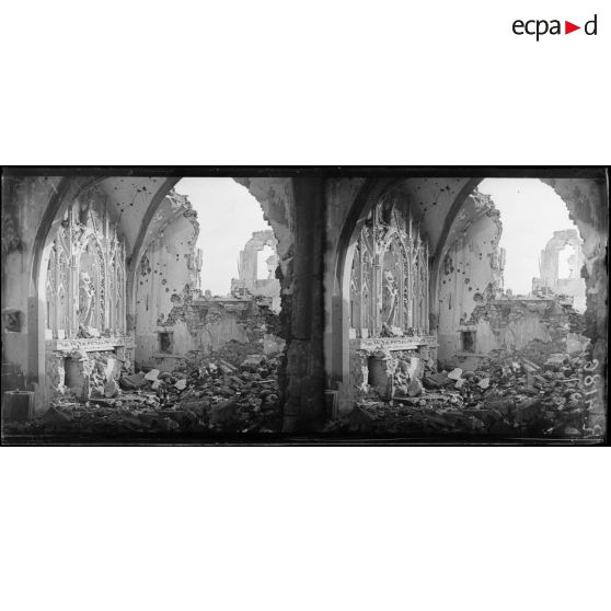 Port-sur-Seille (Meurthe-et-Moselle), une chapelle latérale de l'église. [légende d'origine]