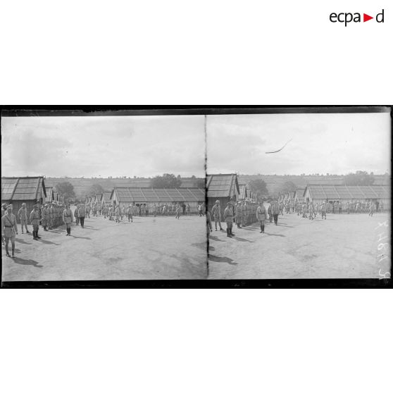 Sillé-le-Guillaume (Sarthe). Camp polonais. Les baraquements. [légende d'origine]