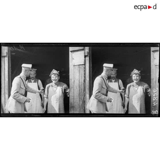 Sillé-le-Guillaume (Sarthe). Camp polonais. Le cuistot du camp. [légende d'origine]