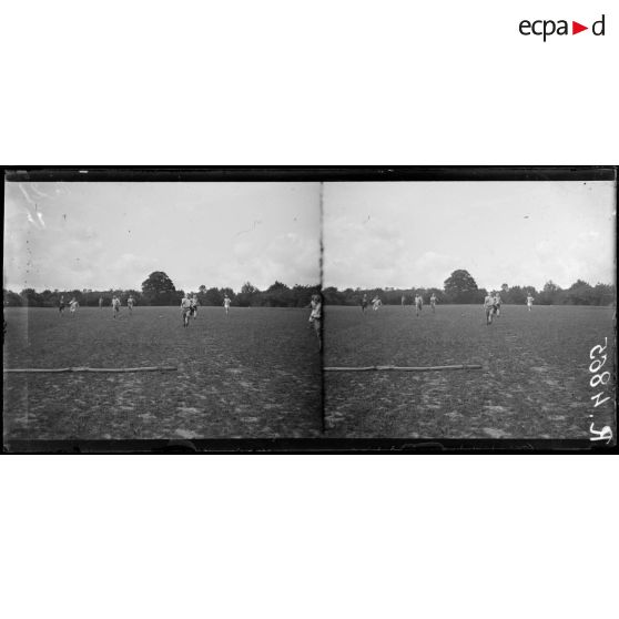 Sillé-le-Guillaume (Sarthe). Camp polonais. Le football. [légende d'origine]