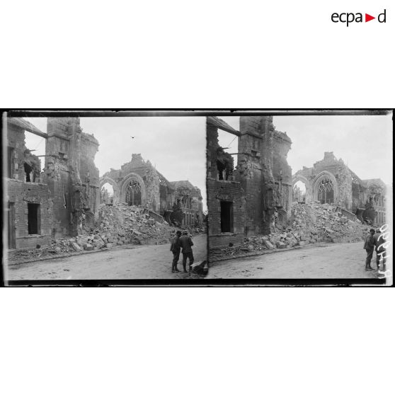 Roye (Somme). L'église. [légende d'origine]