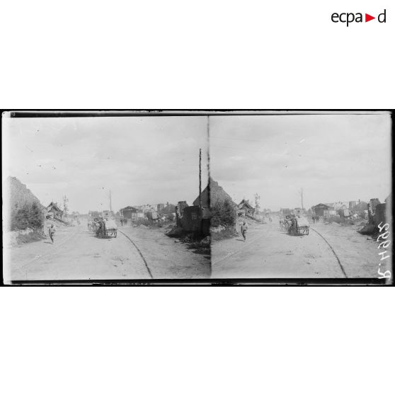 Carrépuis (Somme). L'entrée du village. [légende d'origine]