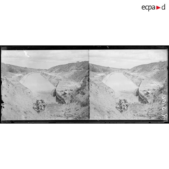 Route d'Ercheu à Libermont. Le canal du Nord. [légende d'origine]