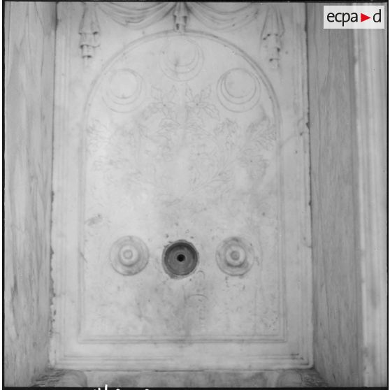 Alger. Mess [cantine] du square Bresson. Détail de décors.