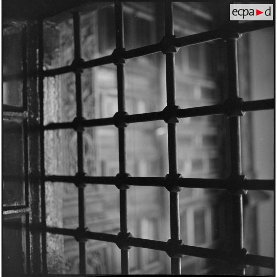 Alger. Mess [cantine] du square Bresson. Détail architectural.