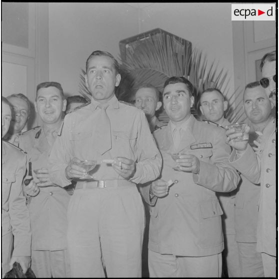 El Biar. Prise d'armes. Cocktail.