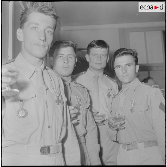 El Biar. Prise d'armes. Cocktail.