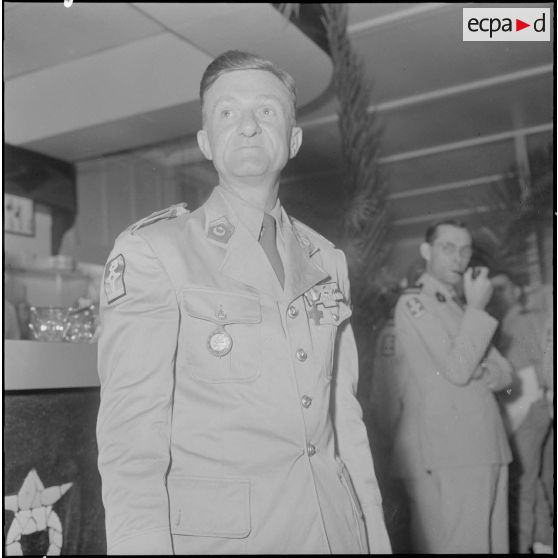 El Biar. Prise d'armes. Cocktail.