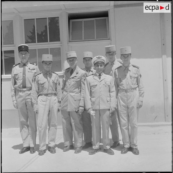 El Biar. Prise d'armes. Portrait de récipiendaires.