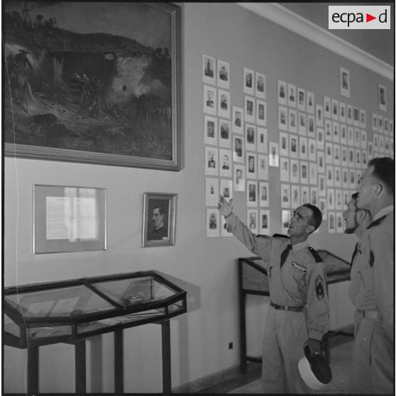 Salle d'honneur de la caserne du 1er régiment étranger d'infanterie (REI) à Sidi-bel-Abbès.