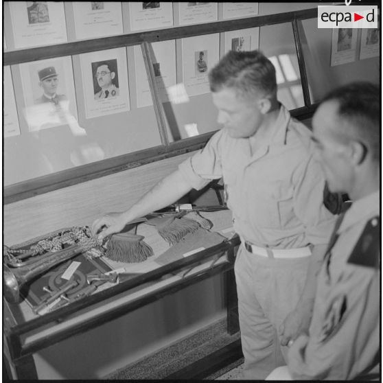 Salle d'honneur de la caserne du 1er régiment étranger d'infanterie (REI) à Sidi-bel-Abbès.