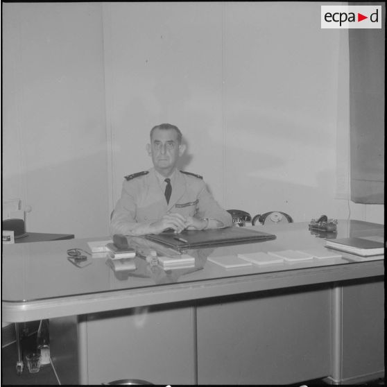 Portrait officiel du général de corps d'armée De Brebisson.