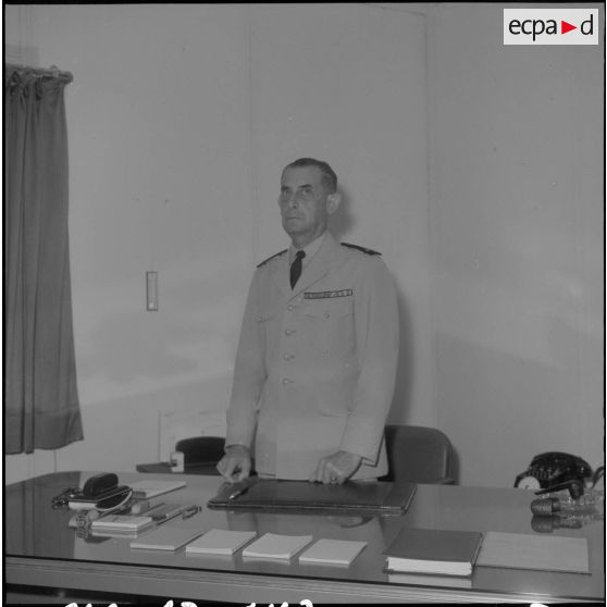 Portrait officiel du général de corps d'armée De Brebisson.