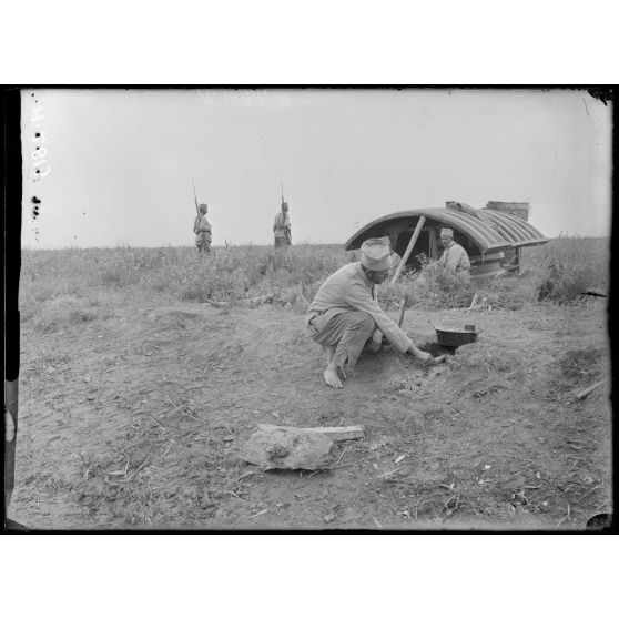 Secteur serbe du bas Vardar. Une garde avancée de l'ouvrage A5. [légende d'origine]