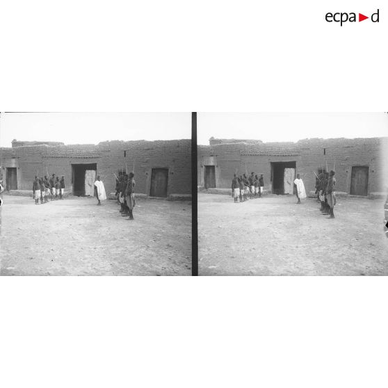 742. Relève de la garde de la prison [illisible]. [légende d'origine]