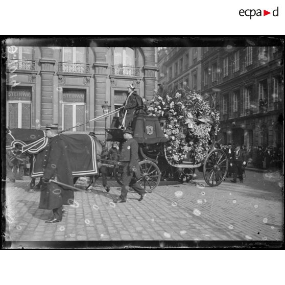 Paris. Enterrement de M.Labori.[légende d'origine]