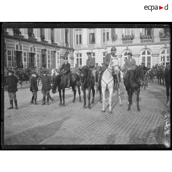 [Les souverains belges à Bruxelles.]