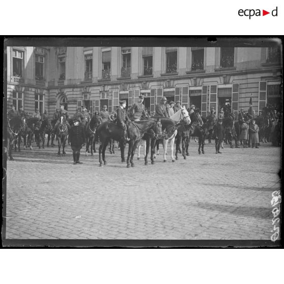 [Les souverains belges à Bruxelles.]