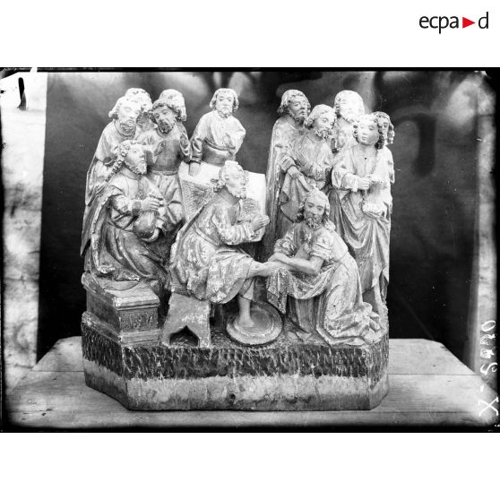 Oeuvres d'art photographiées. [légende d'origine]