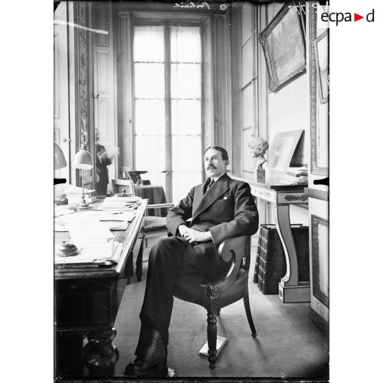 Portrait. Monsieur Péloni. [légende d'origine]