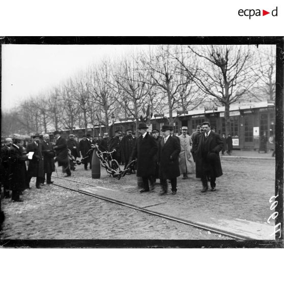 Lyon (Rhône). Visite du Président de la République à la foire de Lyon (mars 1917). [légende d'origine]