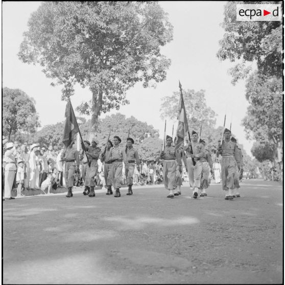 8 à 11 Défilé des troupes. [description provisoire]