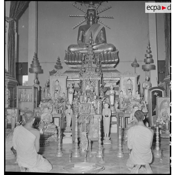 Vue intérieure du temple Préah Vihir. [description provisoire]