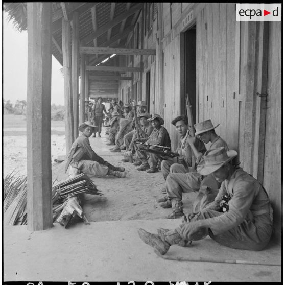 15 à 21  Arrivée des hommes du 3e BCC (3e Bataillon de Chasseurs Cambodgiens) à Kaun Sat où ils installent le bivouac. [description provisoire]