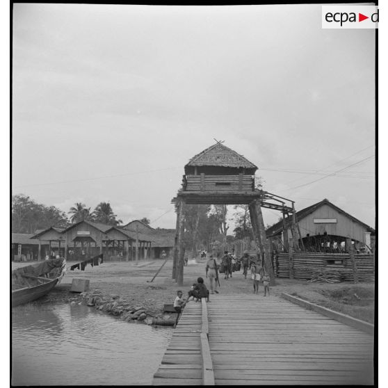 Poste militaire de Ben Tranh dans le secteur de My Tho.