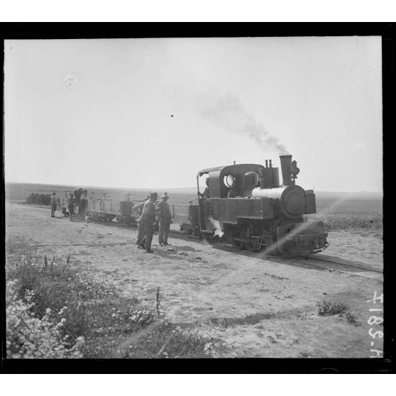 Vatiluk. Le Decauville. [légende d'origine]