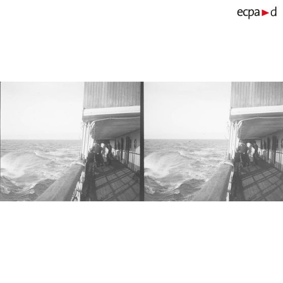 410. Effet de vague. Durot est sur le pont. [légende d'origine]