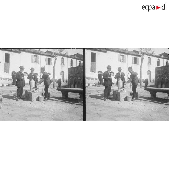 497. Blanchetouet au café maure dans la redoute. [légende d'origine]