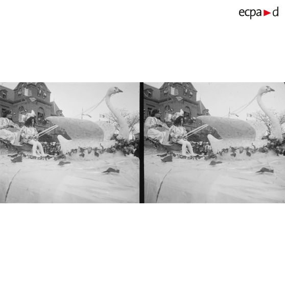 614. Bataille des Fleurs. Le cygne (gros). [légende d'origine]