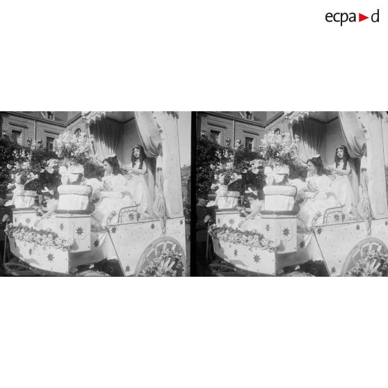 623. Bataille de Fleurs. Le trône (Bébar) côté gauche. [légende d'origine]