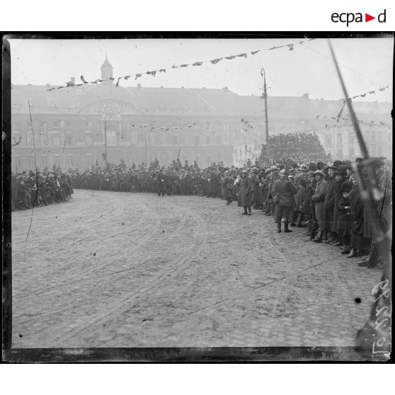 Liège, entrée des souverains belges. [légende d'origine]