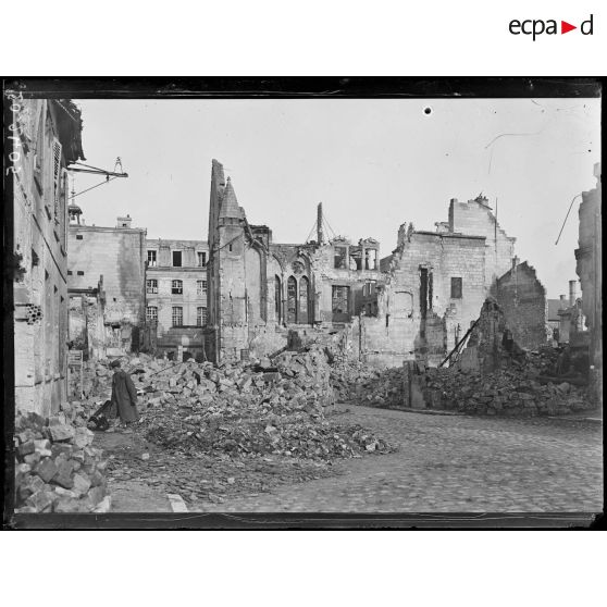 Soissons, le collège. [légende d'origine]