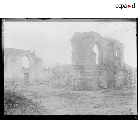 Sermoise, vue extérieure de l'église. [légende d'origine]