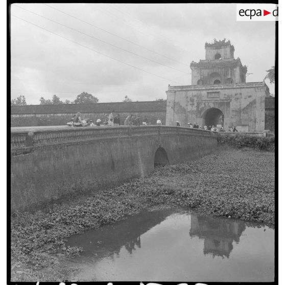 La grande porte de Thuong-Tu, menant à la cité impériale de Hué.