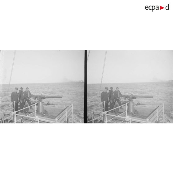 1485. Canon de 57 installé à bord du Duc d'Aumale. [légende d'origine]