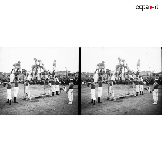 1246. La pyramide. [légende d'origine]