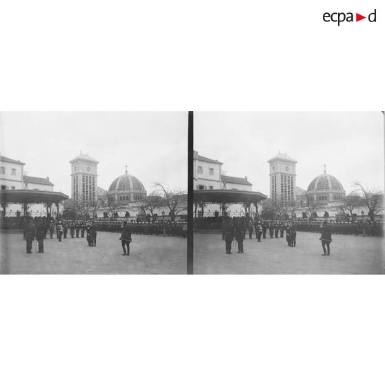 1312. Remise des décorations. [légende d'origine]