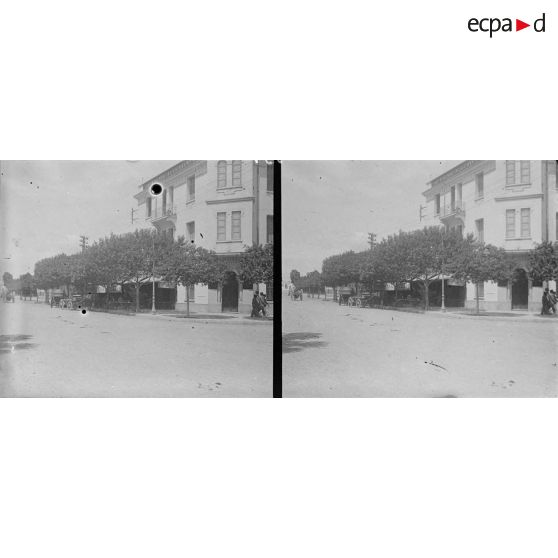 1391. Une rue. [légende d'origine]