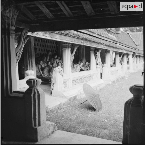 Cours de pali au Vat Sisaket à Vientiane.