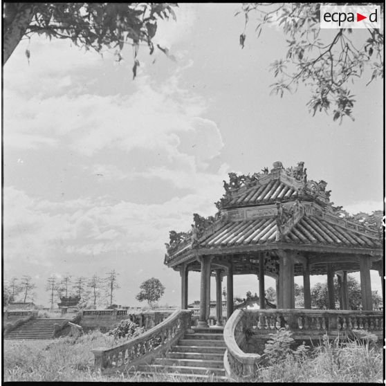 Pavillon Dien Khon Thai dans l'enceinte nord de la citadelle impériale de Hué.