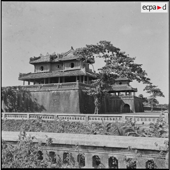 Porte Ngo Môn à la citadelle impériale de Hué.